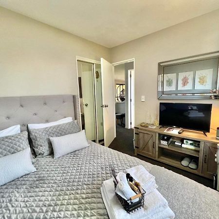 Golden Pearl Bed & Breakfast Крайстчърч Екстериор снимка